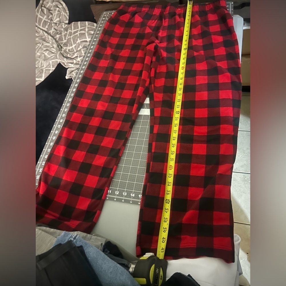 Wondershop Buffalo Plaid Joggers - Red and Black
